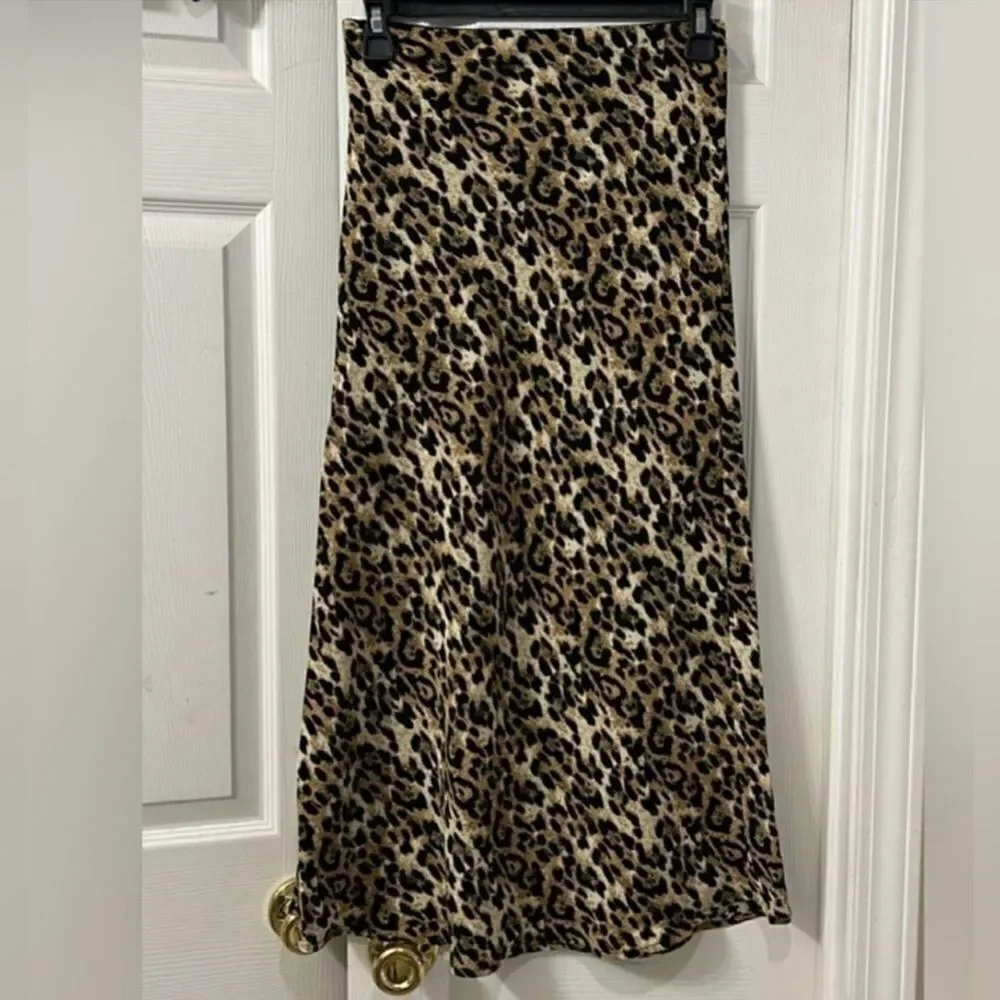 Oat New York Leopard Print Sateeny Midi Skirt(Size XS)